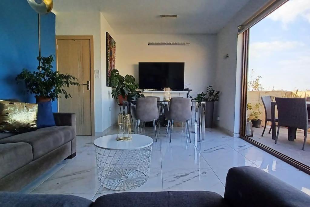 The View Penthouse Apartment Cospicua Exterior photo