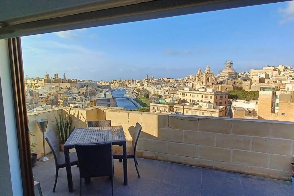 The View Penthouse Apartment Cospicua Exterior photo