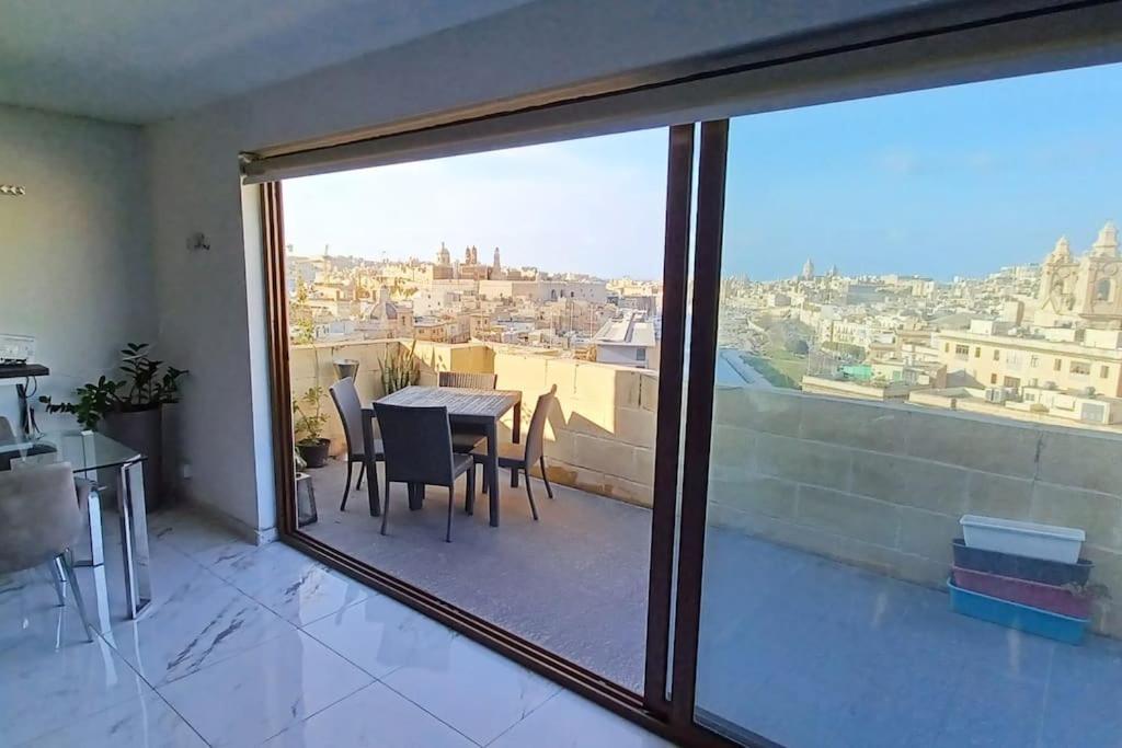 The View Penthouse Apartment Cospicua Exterior photo