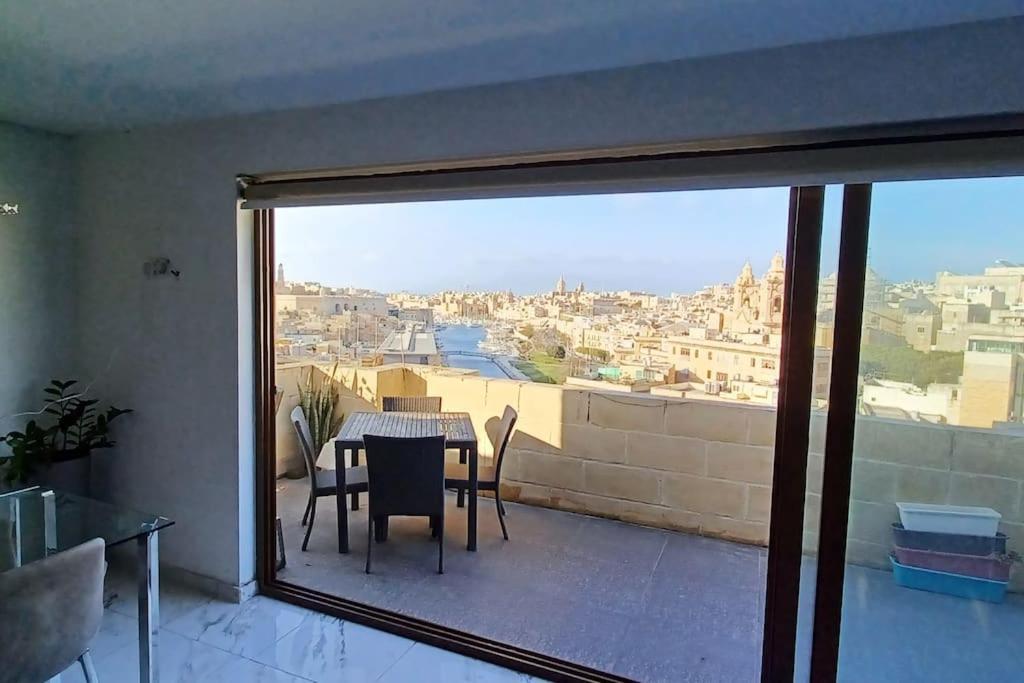 The View Penthouse Apartment Cospicua Exterior photo